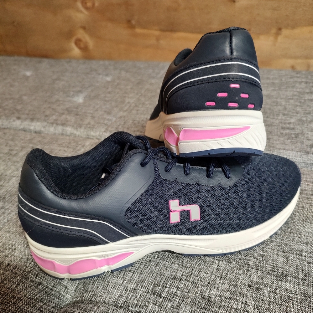 Hind athletic shoes. Navy pink trim. New. Size 7.5 - Picture 15 of 16